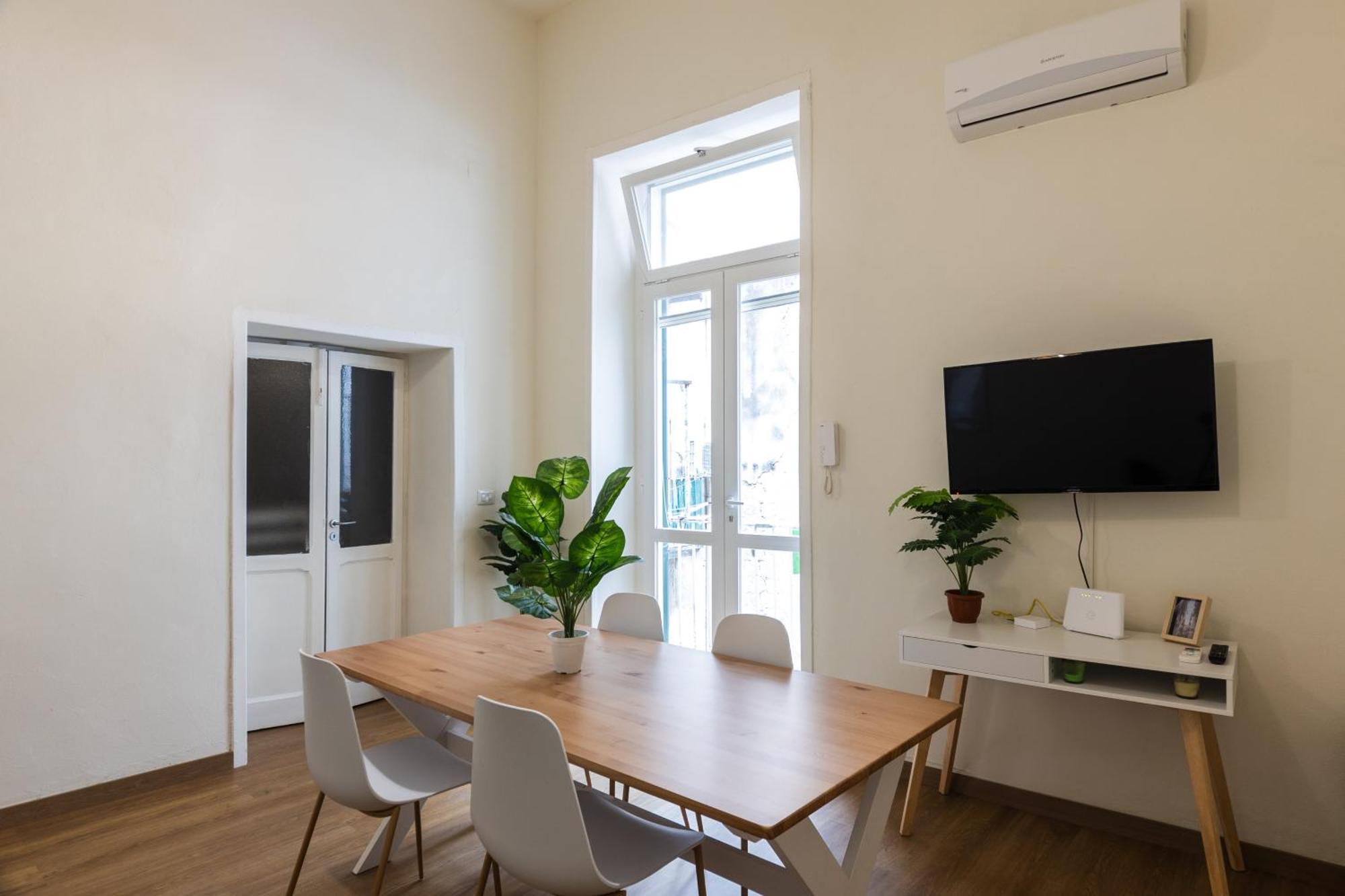 Ferienwohnung Cozy Historical Flat Napoli Exterior foto