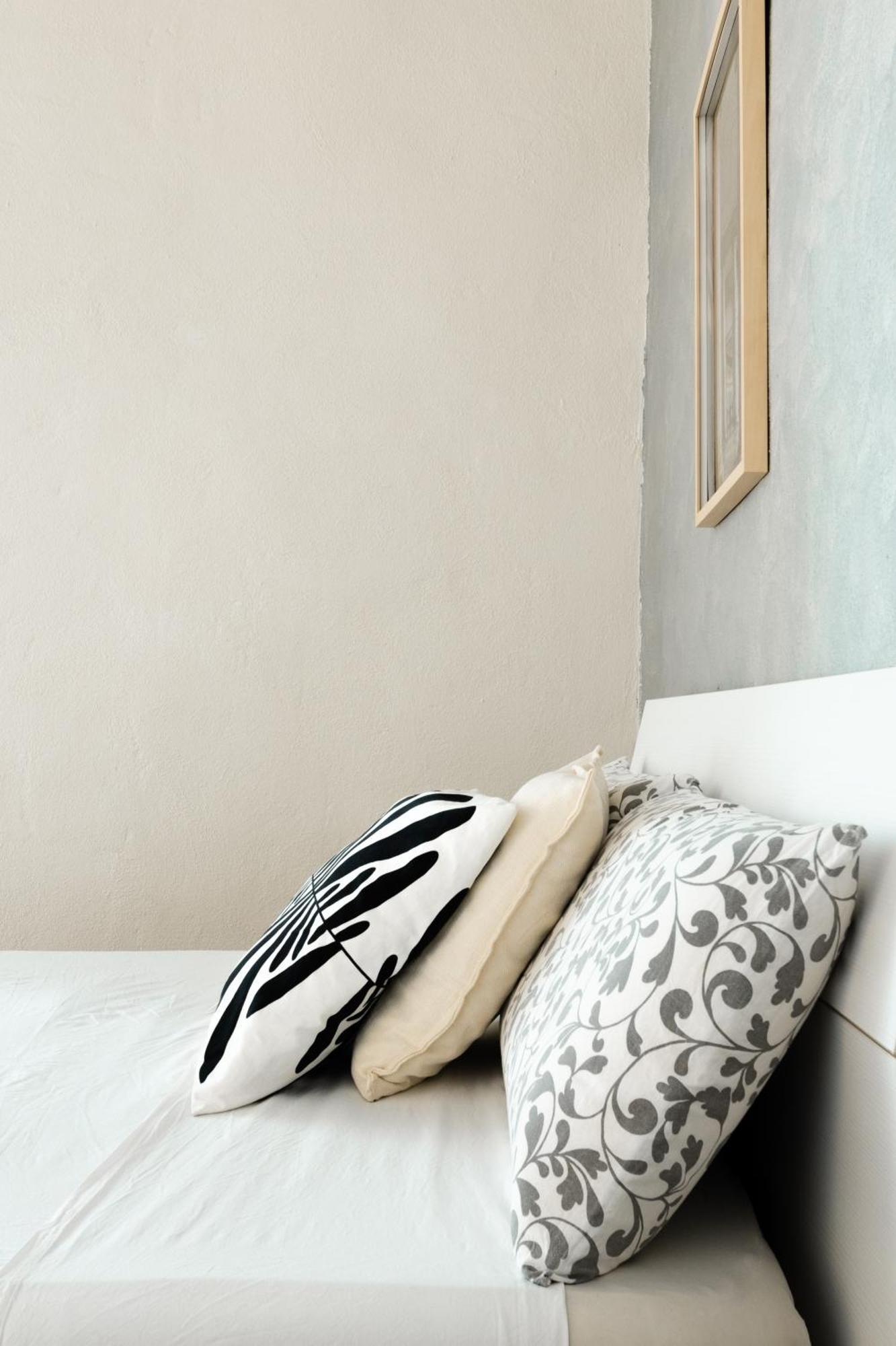 Ferienwohnung Cozy Historical Flat Napoli Exterior foto