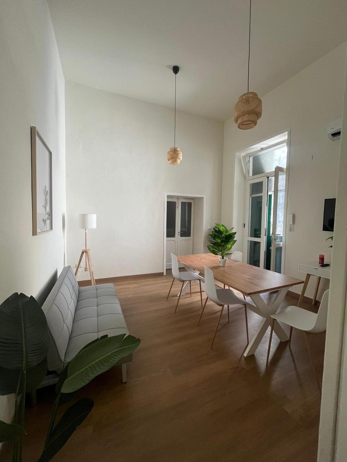Ferienwohnung Cozy Historical Flat Napoli Exterior foto